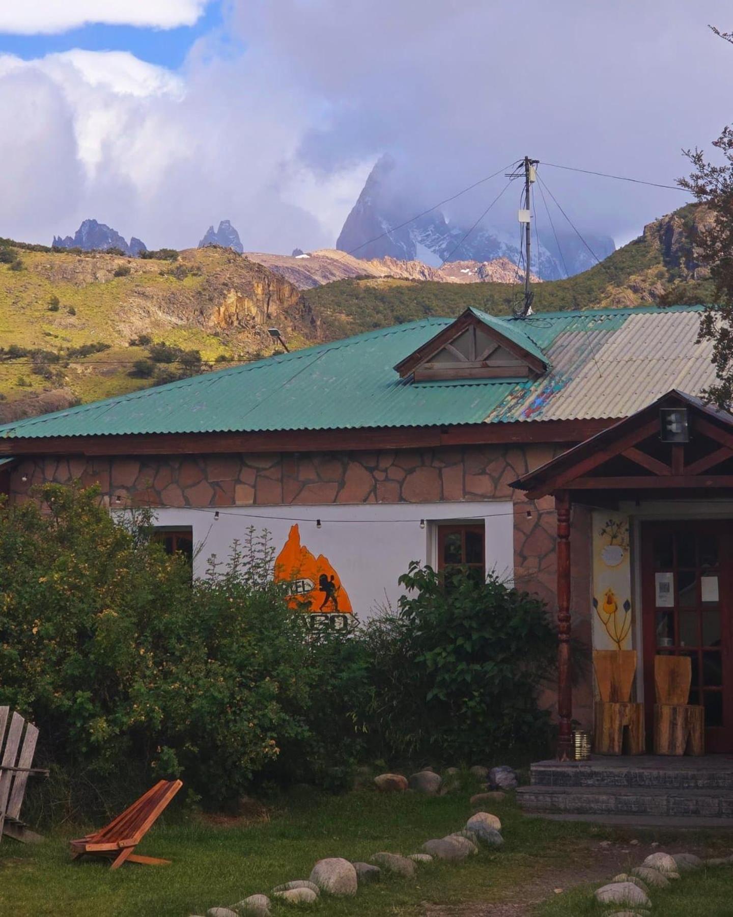 Hostel Del Lago, Habitaciones Privadas Y Cabanas El Chalten Exterior foto